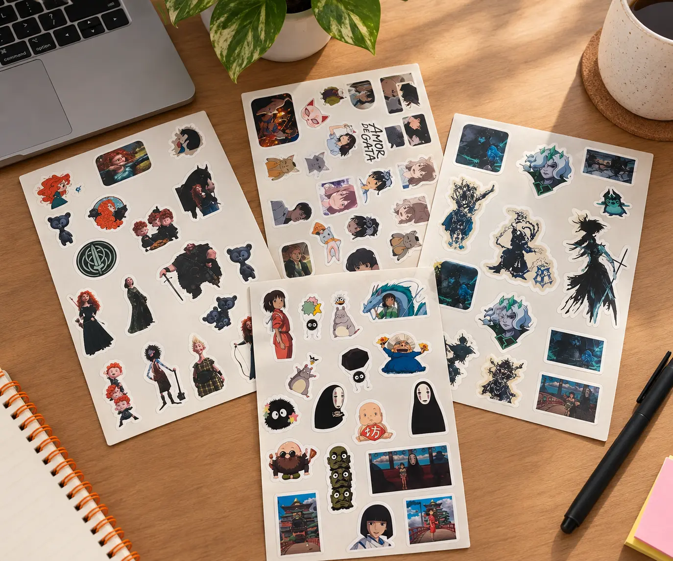 Stickers hechos a mano con distintos diseños
